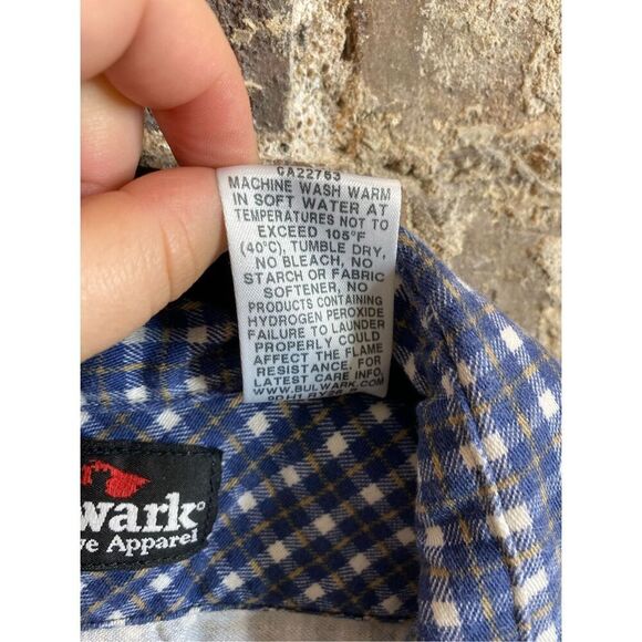 Bulwark Protective Apparel Flame-Resistant Plaid Blue Shirt Medium_Reg - Picture 3 of 5